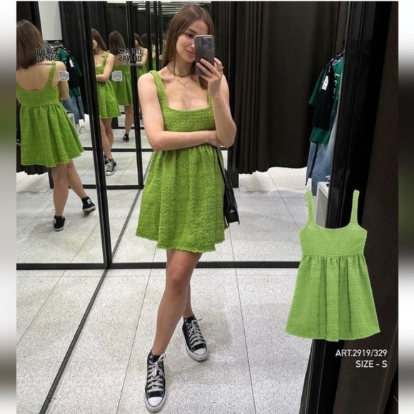 Zara Textured Short Pinafore Dress Bloggers Fav - Picture 6 of 7